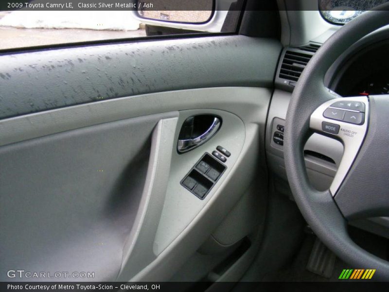 Classic Silver Metallic / Ash 2009 Toyota Camry LE