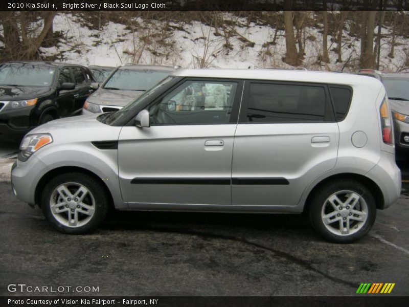 Bright Silver / Black Soul Logo Cloth 2010 Kia Soul +