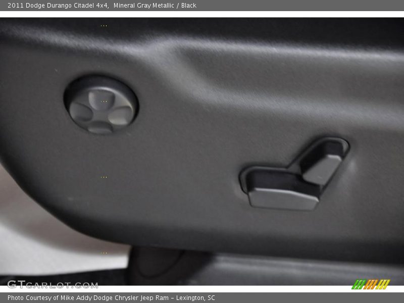 Controls of 2011 Durango Citadel 4x4