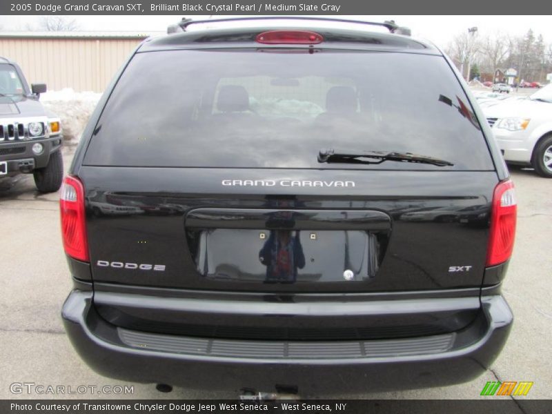 Brilliant Black Crystal Pearl / Medium Slate Gray 2005 Dodge Grand Caravan SXT