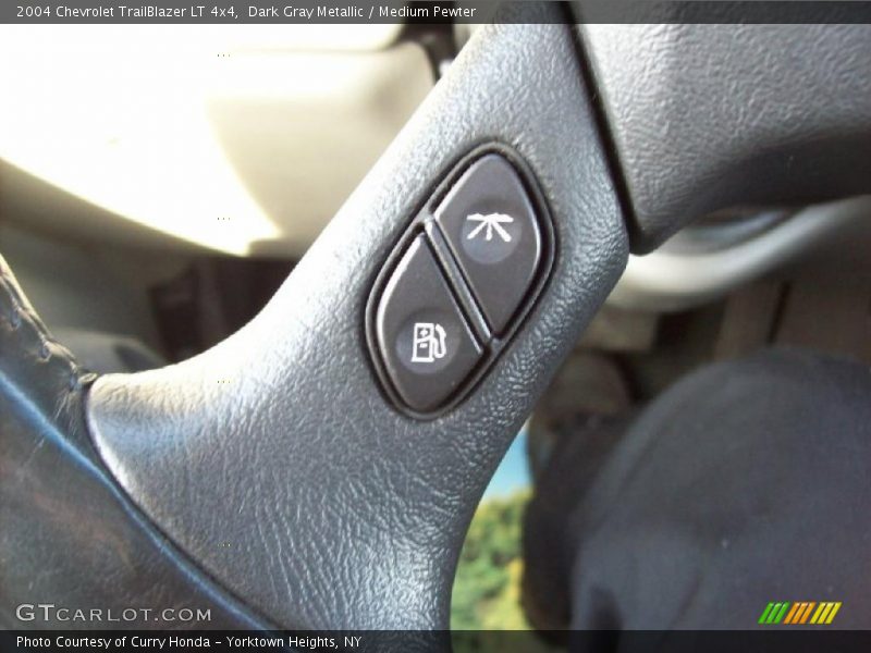 Dark Gray Metallic / Medium Pewter 2004 Chevrolet TrailBlazer LT 4x4