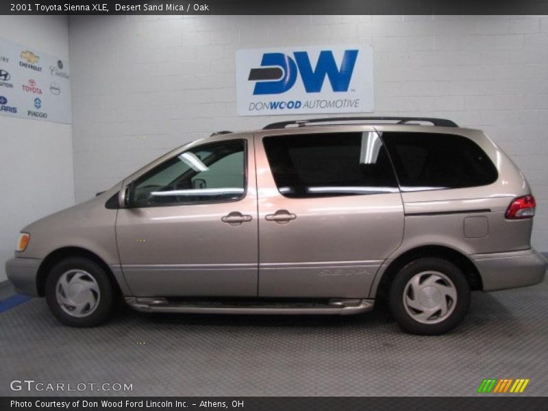 Desert Sand Mica / Oak 2001 Toyota Sienna XLE