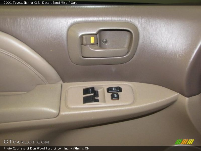 Desert Sand Mica / Oak 2001 Toyota Sienna XLE