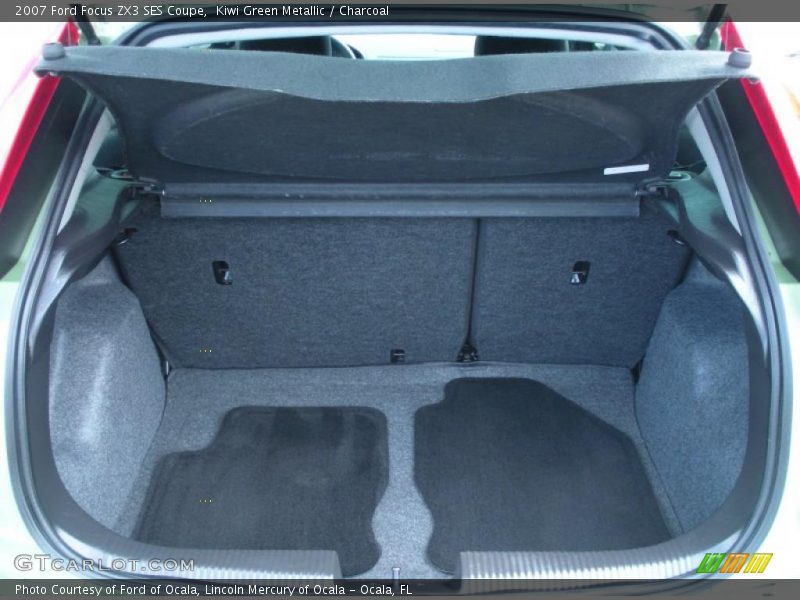  2007 Focus ZX3 SES Coupe Trunk