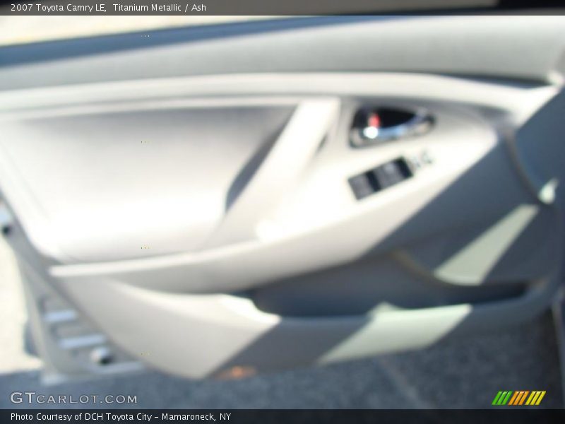 Titanium Metallic / Ash 2007 Toyota Camry LE