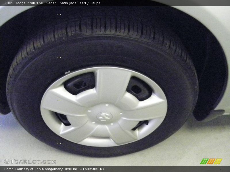 Satin Jade Pearl / Taupe 2005 Dodge Stratus SXT Sedan
