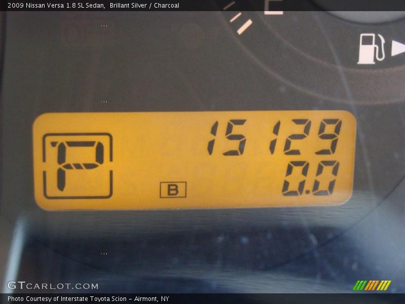 Brillant Silver / Charcoal 2009 Nissan Versa 1.8 SL Sedan