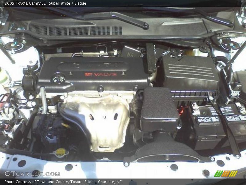 Super White / Bisque 2009 Toyota Camry LE