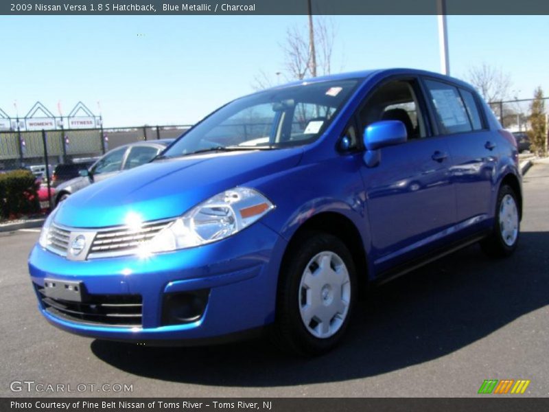 Blue Metallic / Charcoal 2009 Nissan Versa 1.8 S Hatchback
