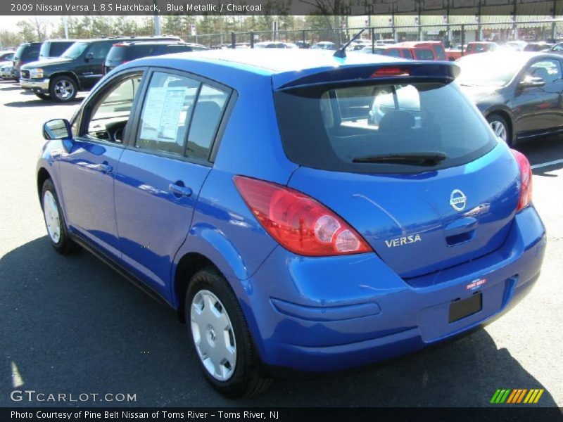 Blue Metallic / Charcoal 2009 Nissan Versa 1.8 S Hatchback