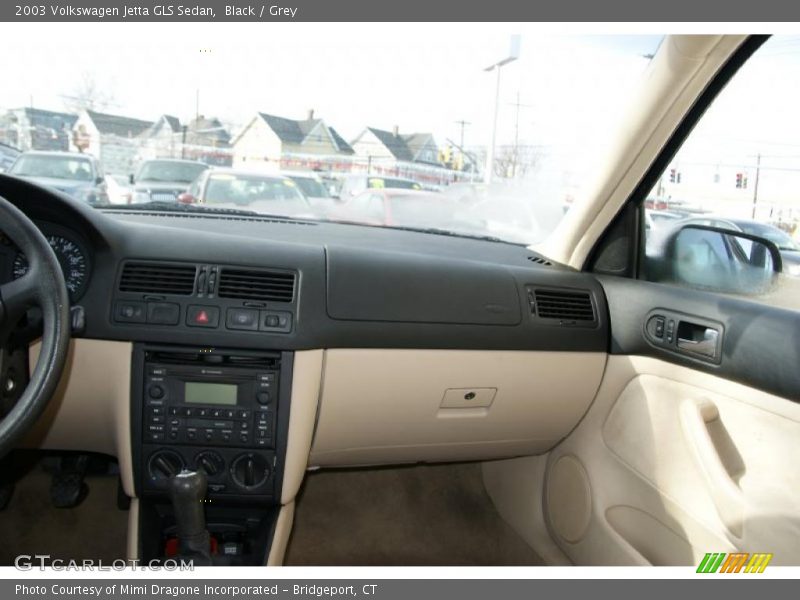 Black / Grey 2003 Volkswagen Jetta GLS Sedan