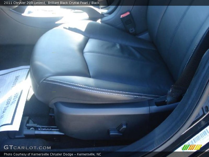 Brilliant Black Crystal Pearl / Black 2011 Chrysler 200 Limited