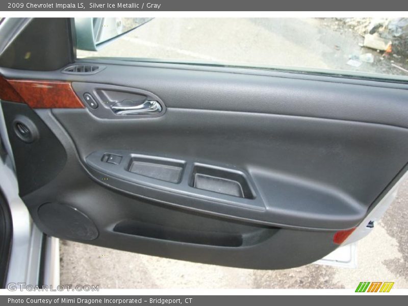 Silver Ice Metallic / Gray 2009 Chevrolet Impala LS