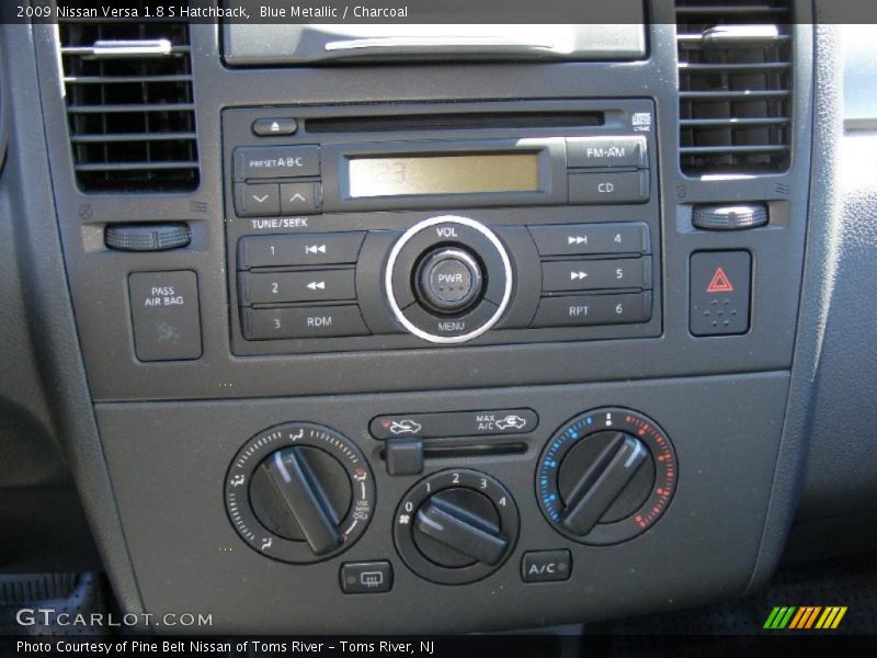 Blue Metallic / Charcoal 2009 Nissan Versa 1.8 S Hatchback