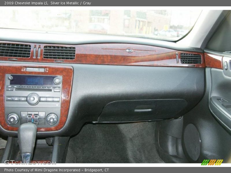 Silver Ice Metallic / Gray 2009 Chevrolet Impala LS