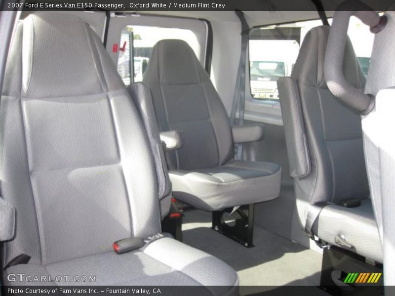 Oxford White / Medium Flint Grey 2007 Ford E Series Van E150 Passenger