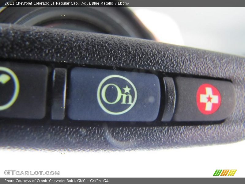 Controls of 2011 Colorado LT Regular Cab