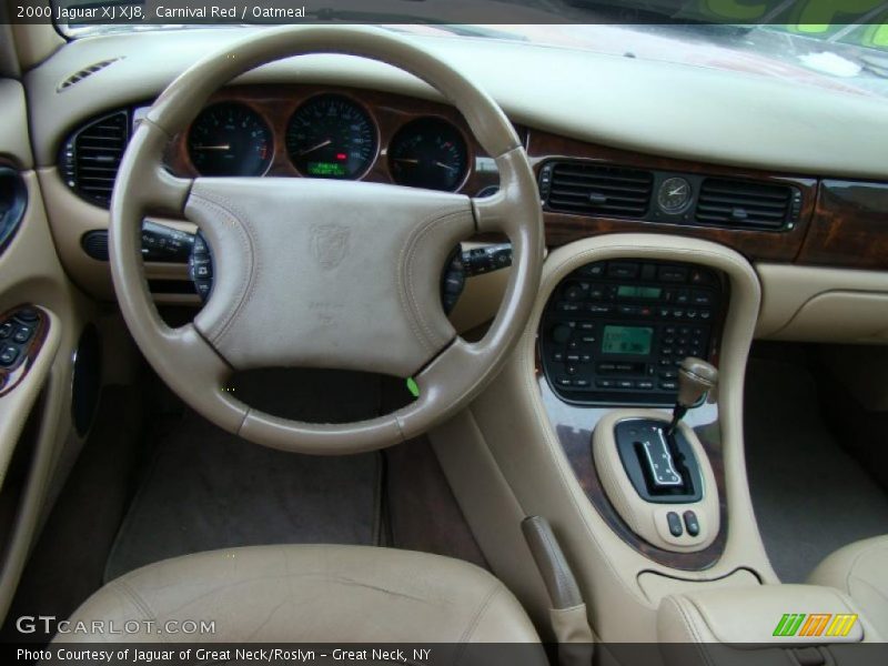 Dashboard of 2000 XJ XJ8