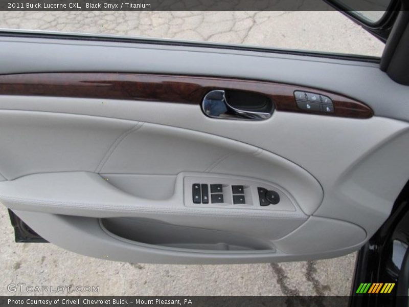 Black Onyx / Titanium 2011 Buick Lucerne CXL