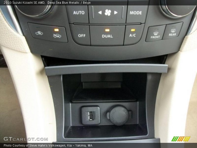 Controls of 2010 Kizashi SE AWD
