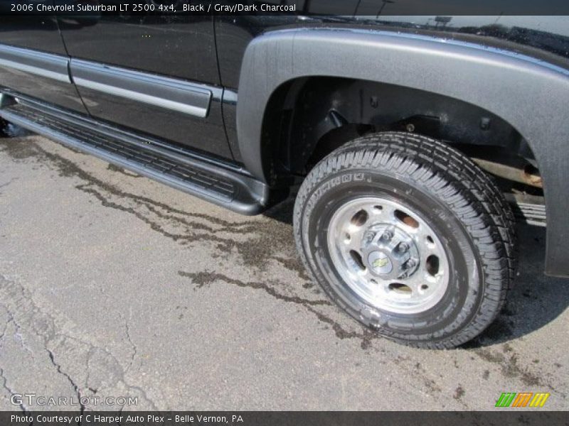Black / Gray/Dark Charcoal 2006 Chevrolet Suburban LT 2500 4x4