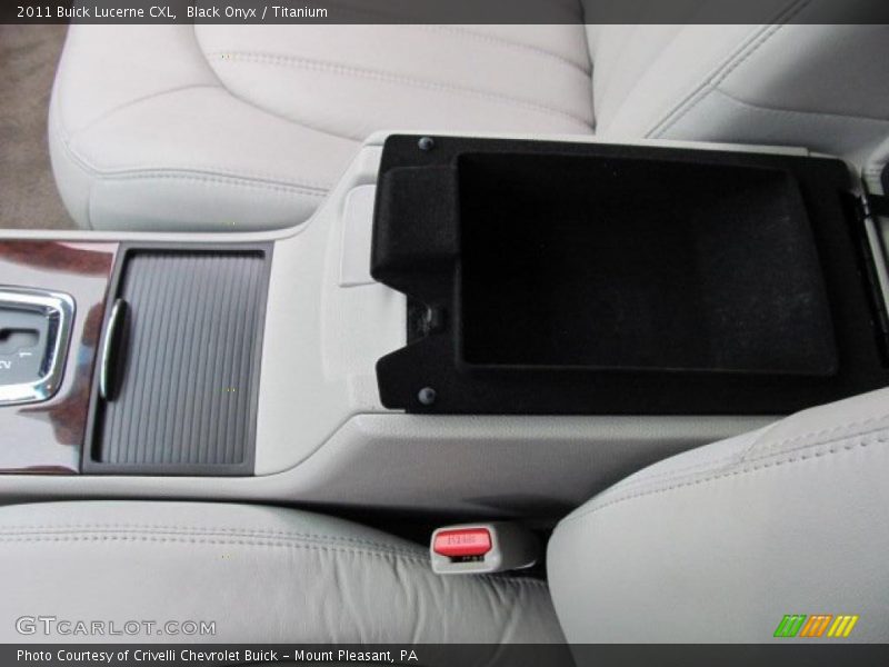Black Onyx / Titanium 2011 Buick Lucerne CXL