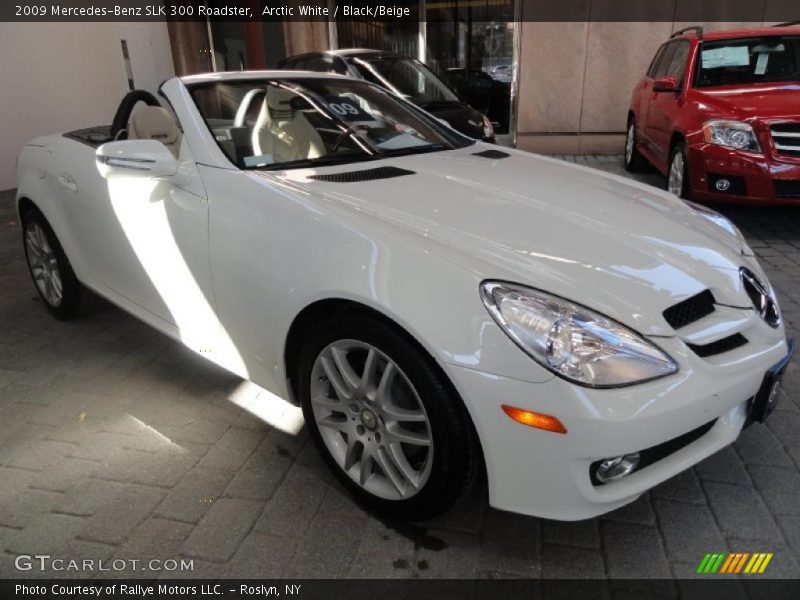 Arctic White / Black/Beige 2009 Mercedes-Benz SLK 300 Roadster