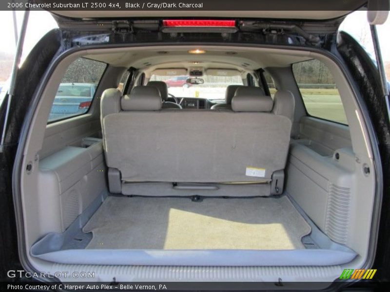  2006 Suburban LT 2500 4x4 Trunk