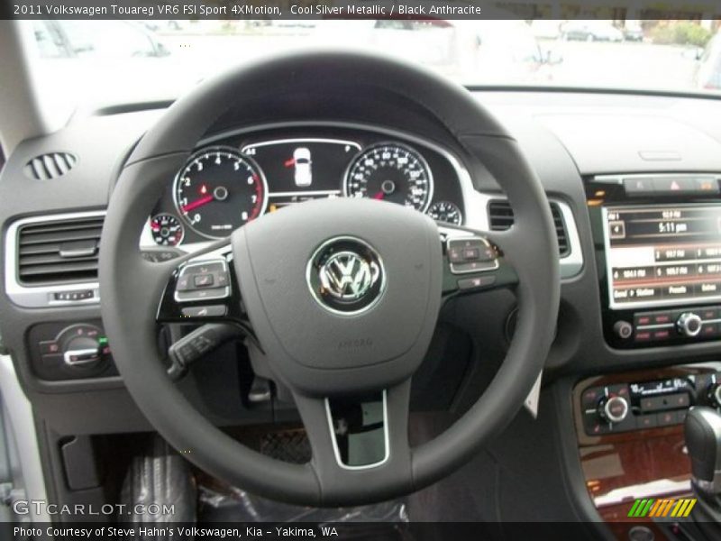 2011 Touareg VR6 FSI Sport 4XMotion Steering Wheel