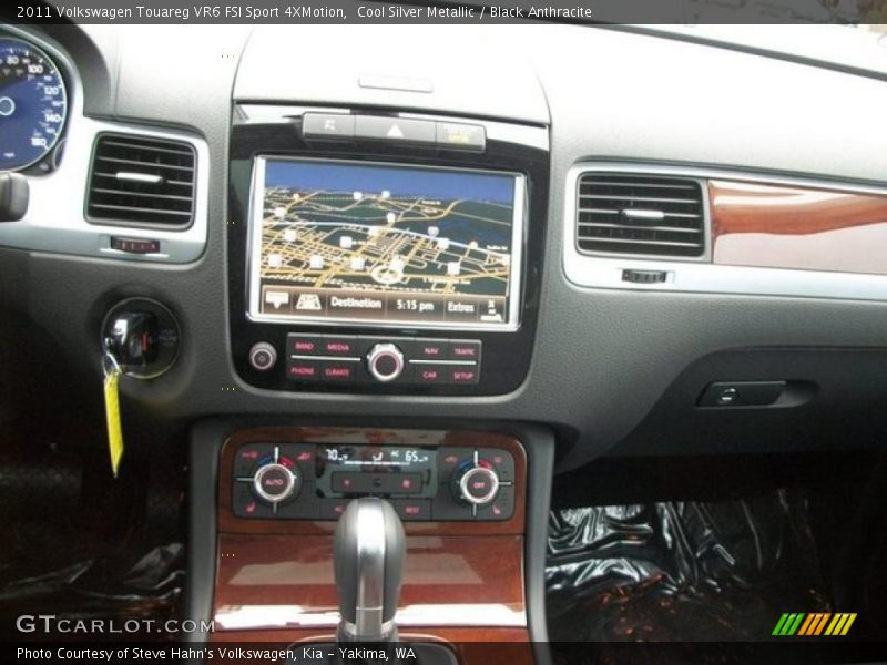 Navigation of 2011 Touareg VR6 FSI Sport 4XMotion