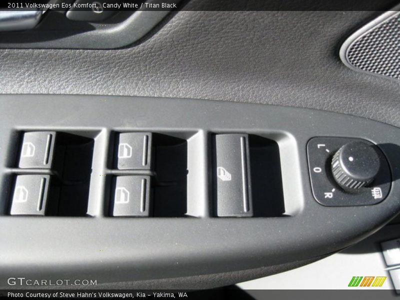 Candy White / Titan Black 2011 Volkswagen Eos Komfort