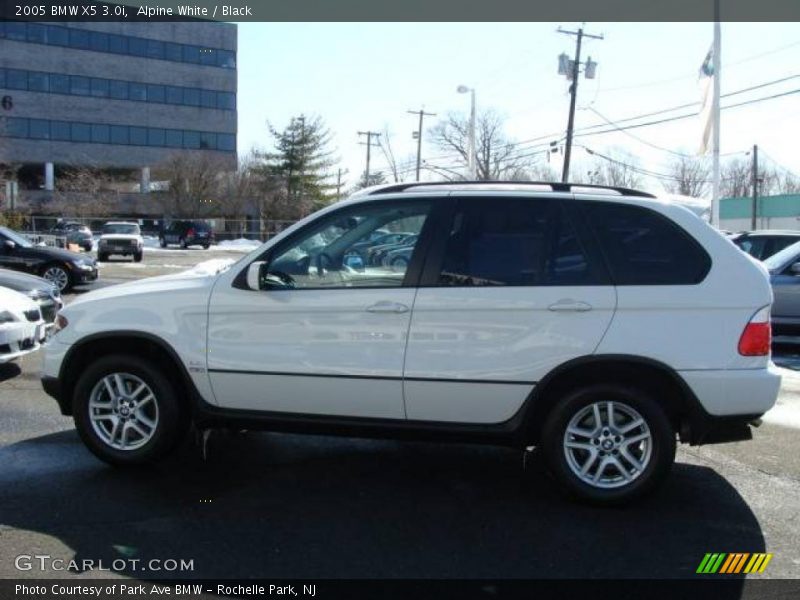 Alpine White / Black 2005 BMW X5 3.0i