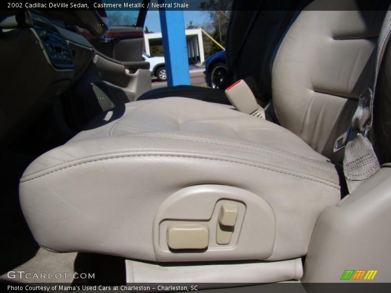 Cashmere Metallic / Neutral Shale 2002 Cadillac DeVille Sedan