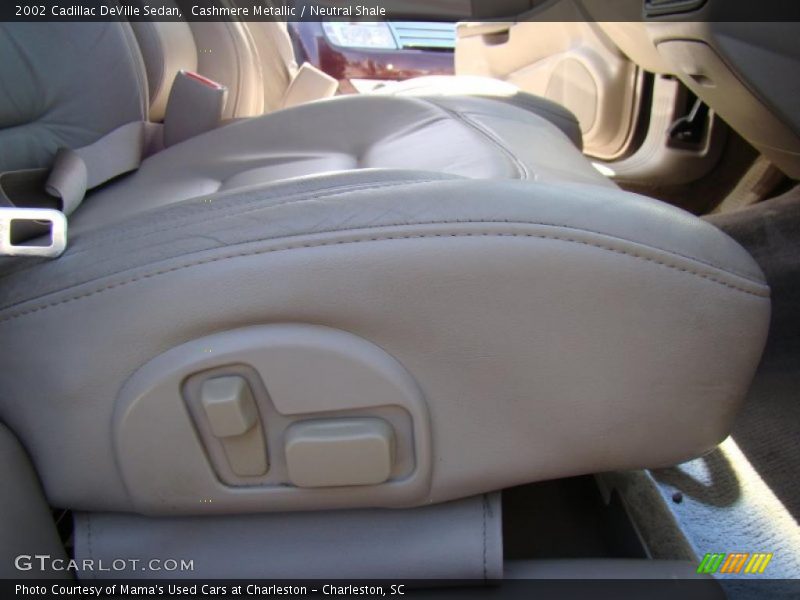 Cashmere Metallic / Neutral Shale 2002 Cadillac DeVille Sedan