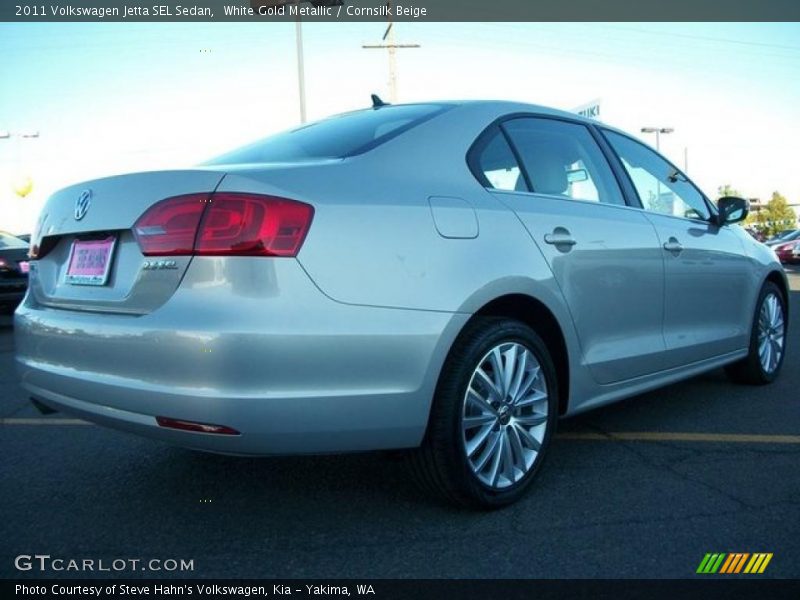 White Gold Metallic / Cornsilk Beige 2011 Volkswagen Jetta SEL Sedan