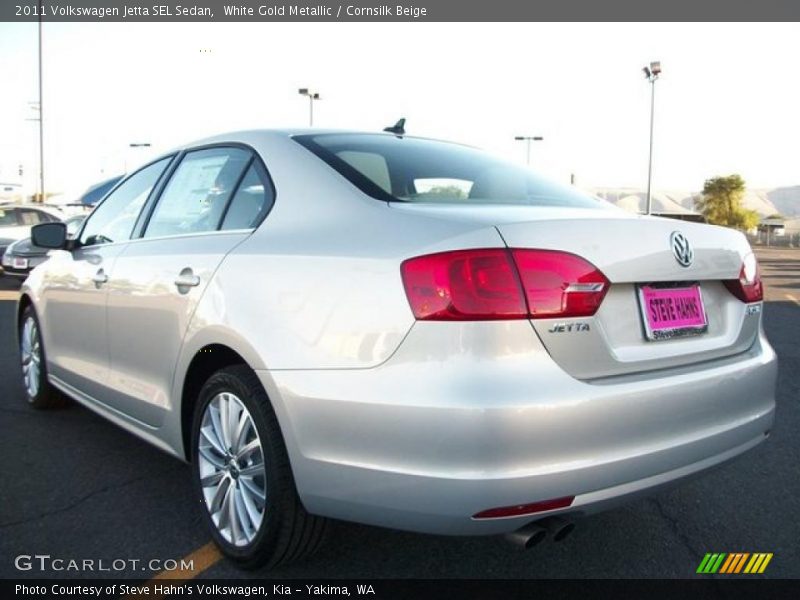 White Gold Metallic / Cornsilk Beige 2011 Volkswagen Jetta SEL Sedan
