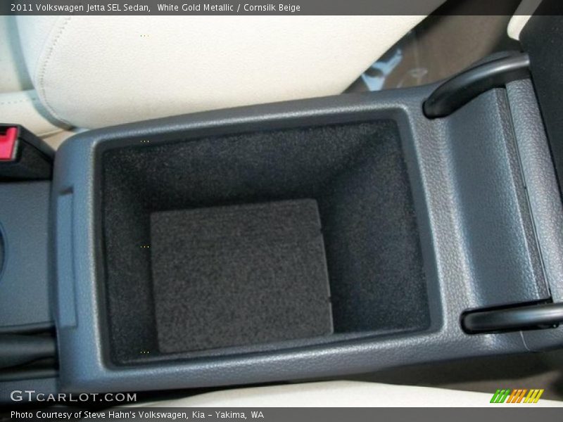 White Gold Metallic / Cornsilk Beige 2011 Volkswagen Jetta SEL Sedan