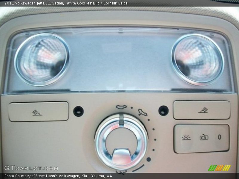White Gold Metallic / Cornsilk Beige 2011 Volkswagen Jetta SEL Sedan