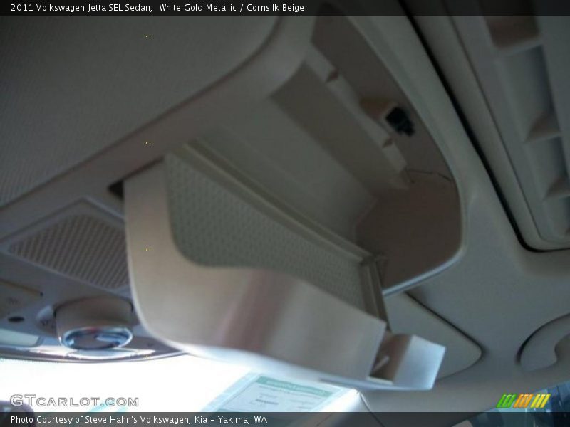 White Gold Metallic / Cornsilk Beige 2011 Volkswagen Jetta SEL Sedan