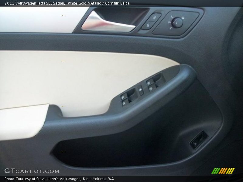 White Gold Metallic / Cornsilk Beige 2011 Volkswagen Jetta SEL Sedan