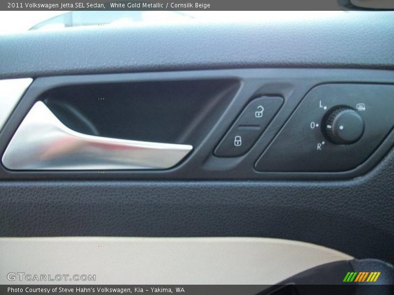 White Gold Metallic / Cornsilk Beige 2011 Volkswagen Jetta SEL Sedan