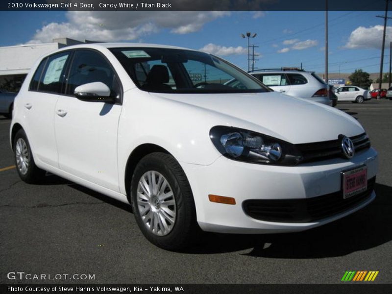 Candy White / Titan Black 2010 Volkswagen Golf 4 Door