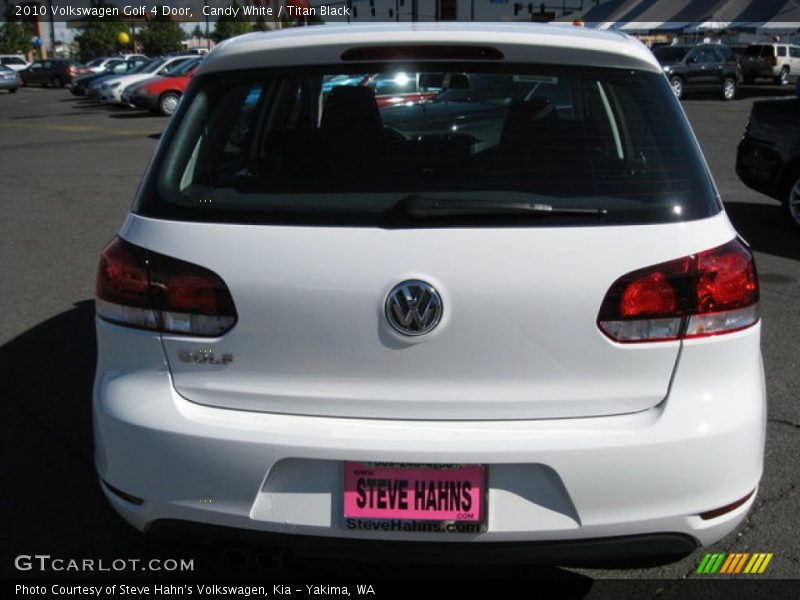 Candy White / Titan Black 2010 Volkswagen Golf 4 Door