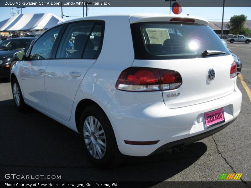 Candy White / Titan Black 2010 Volkswagen Golf 4 Door
