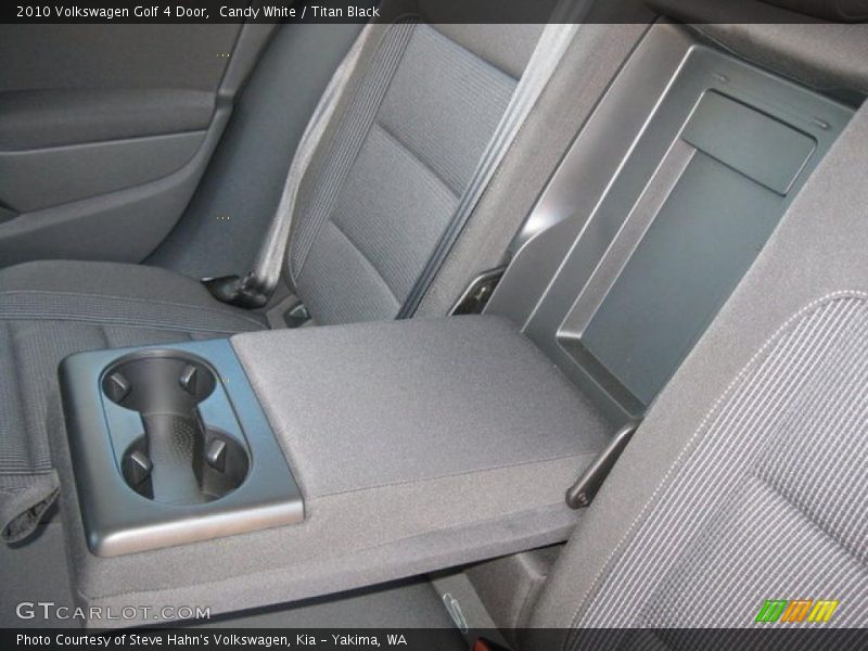 Candy White / Titan Black 2010 Volkswagen Golf 4 Door