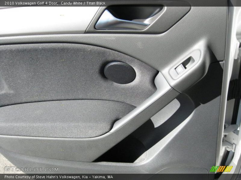 Candy White / Titan Black 2010 Volkswagen Golf 4 Door