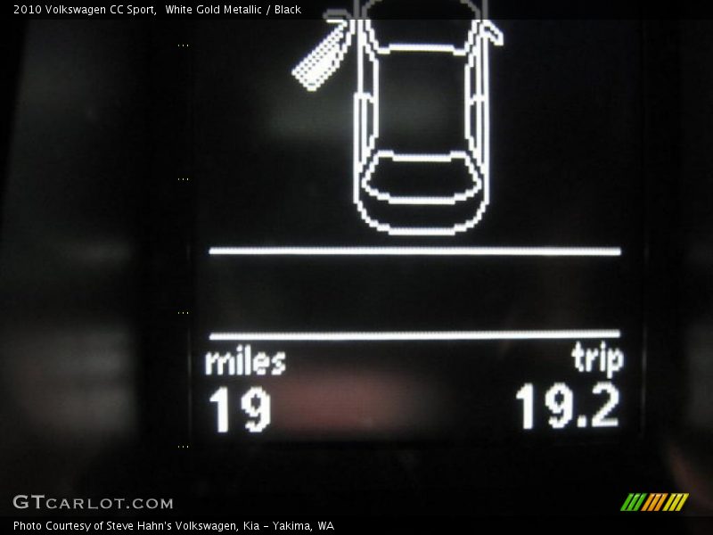 White Gold Metallic / Black 2010 Volkswagen CC Sport