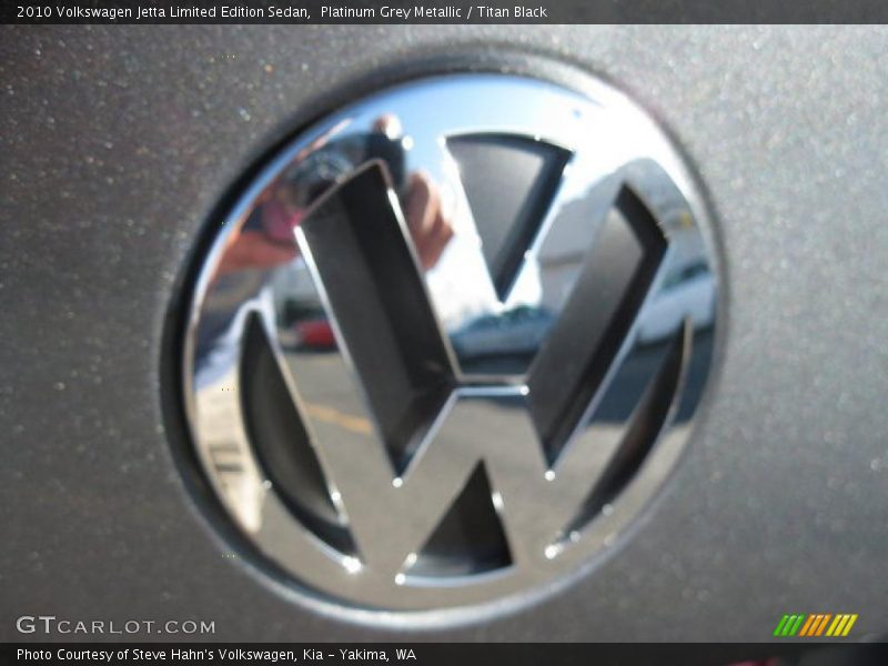 Platinum Grey Metallic / Titan Black 2010 Volkswagen Jetta Limited Edition Sedan