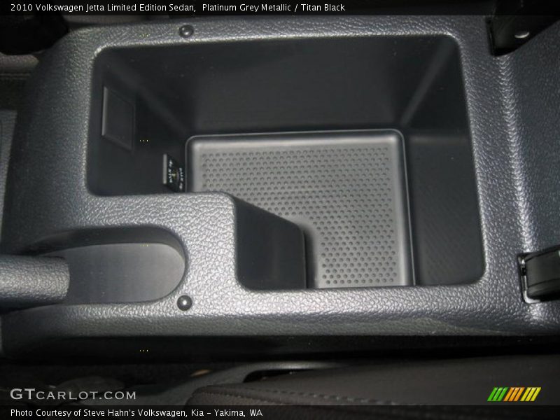 Platinum Grey Metallic / Titan Black 2010 Volkswagen Jetta Limited Edition Sedan
