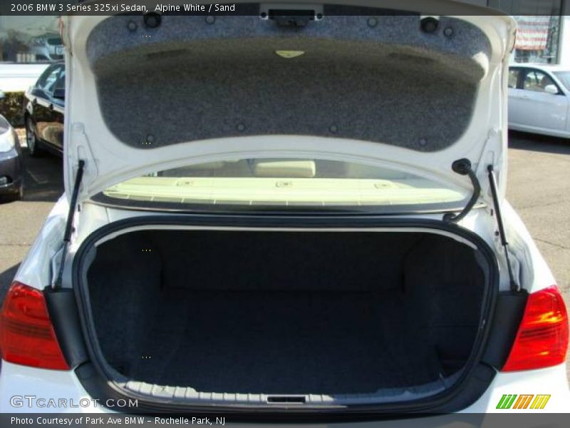Alpine White / Sand 2006 BMW 3 Series 325xi Sedan